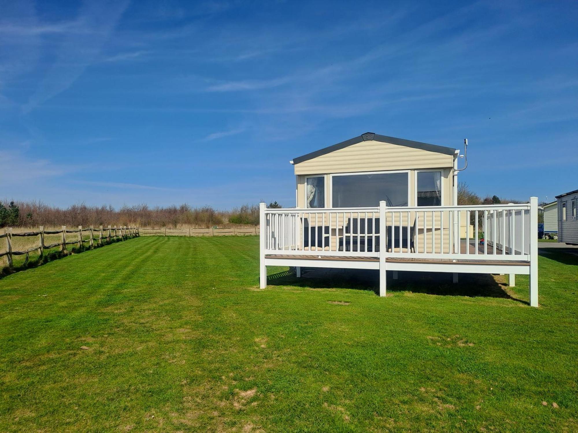 N & V Caravan Sand Le Mere Tunstall  Экстерьер фото